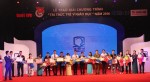 Hoàng Hồ Nam vinh dự nhận giải thưởng Cuộc thi “Tri thức trẻ vì giáo dục” năm 2016.